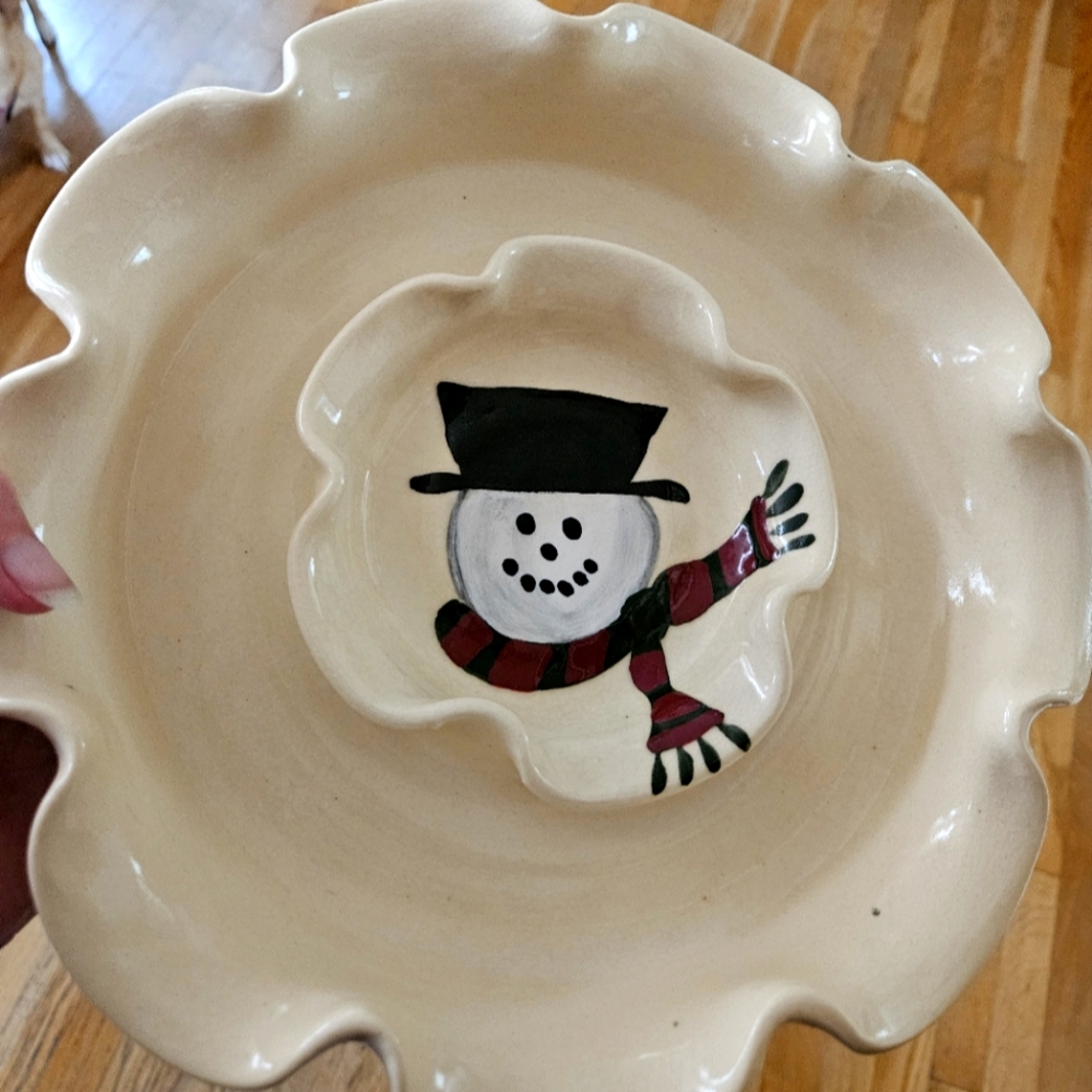 Marshall East Texas Pottery Snowman chips and dip bowl